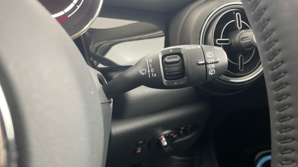 MINI Hatchback 1.5 Cooper Classic 5dr Auto Petrol Hatchback - Image 51