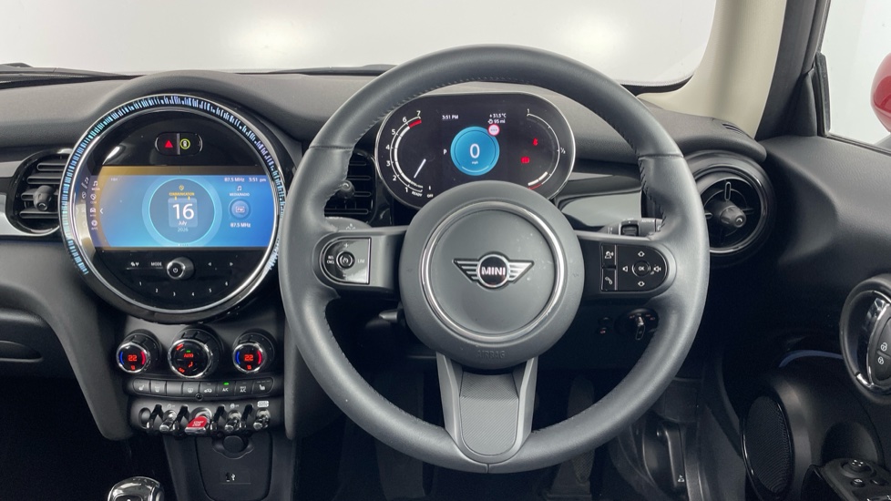 MINI Hatchback 1.5 Cooper Classic 3dr Auto Petrol Hatchback - Image 5