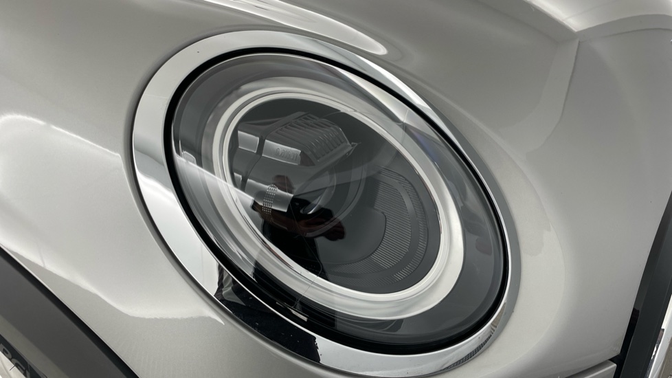 MINI Hatchback 1.5 Cooper Classic 3dr Auto Petrol Hatchback - Image 23