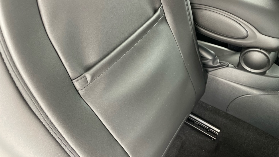 MINI Hatchback 1.5 Cooper Classic 3dr Auto Petrol Hatchback - Image 30