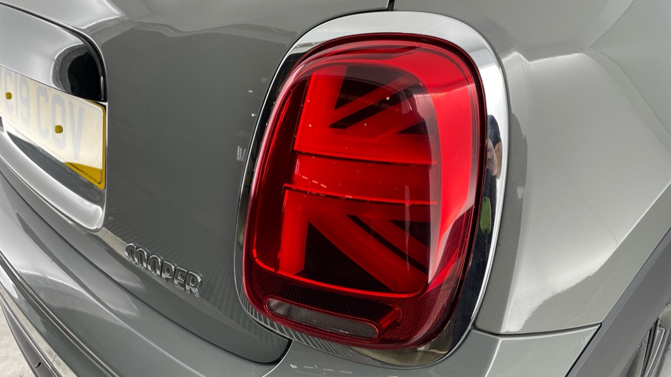 MINI Hatchback 1.5 Cooper Sport II 3dr Petrol Hatchback - Image 22
