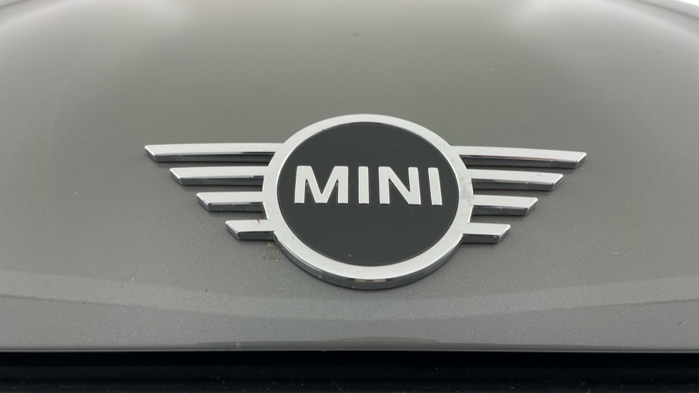 MINI Hatchback 1.5 Cooper Sport II 3dr Petrol Hatchback - Image 24