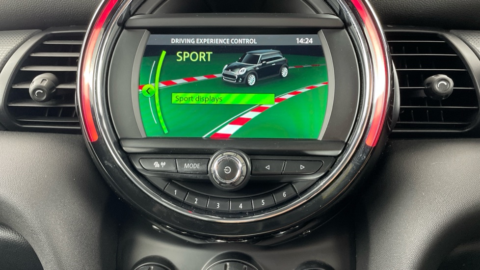 MINI Hatchback 1.5 Cooper Sport II 3dr Petrol Hatchback - Image 65