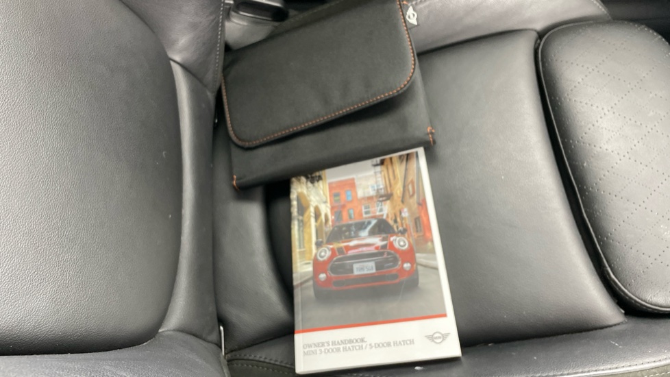 MINI Hatchback 1.5 Cooper Sport II 3dr Petrol Hatchback - Image 72