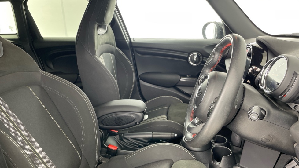 MINI Hatchback 1.5 Cooper Sport II 5dr Auto Petrol Hatchback - Image 11
