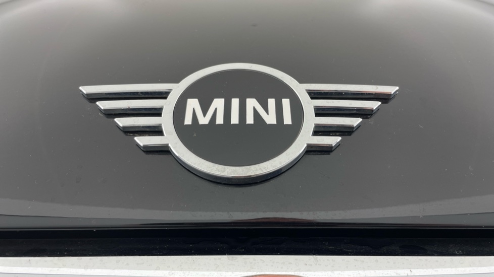 MINI Hatchback 1.5 Cooper Sport II 5dr Auto Petrol Hatchback - Image 24