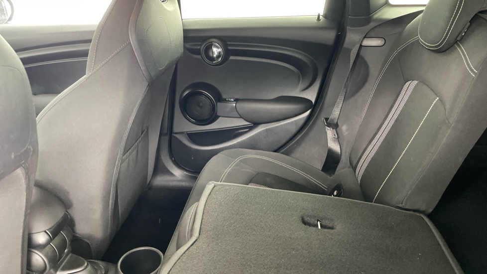 MINI Hatchback 1.5 Cooper Sport II 5dr Auto Petrol Hatchback - Image 35