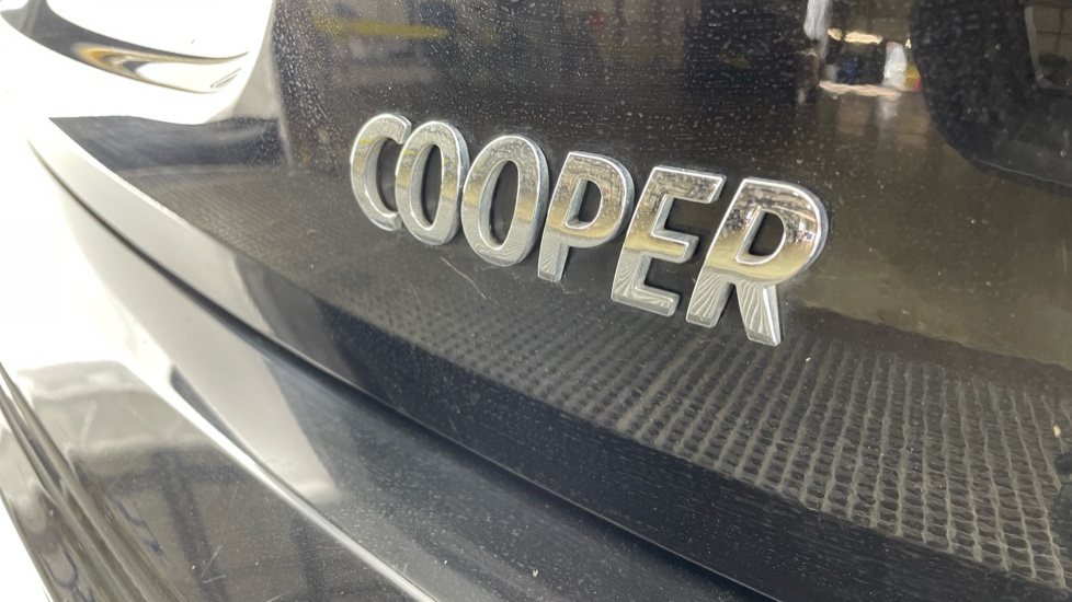 MINI Hatchback 1.5 Cooper Sport II 5dr Auto Petrol Hatchback - Image 40