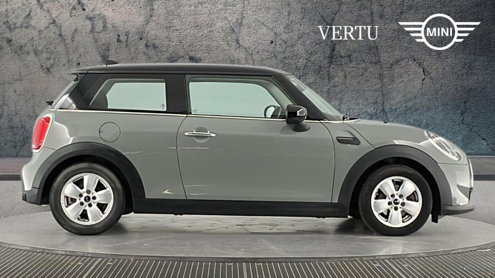 MINI Hatchback 1.5 Cooper Classic 3dr Petrol Hatchback - Image 3