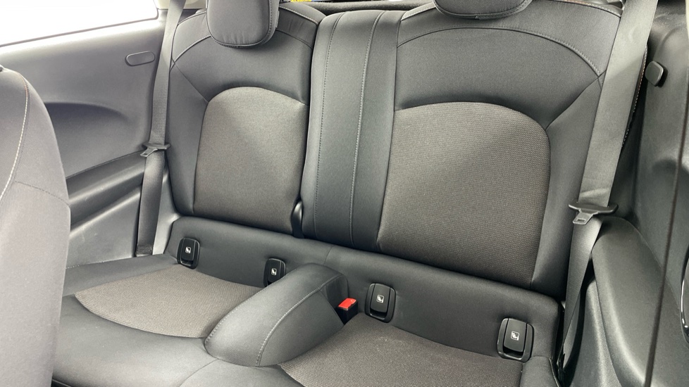 MINI Hatchback 1.5 Cooper Classic 3dr Petrol Hatchback - Image 12