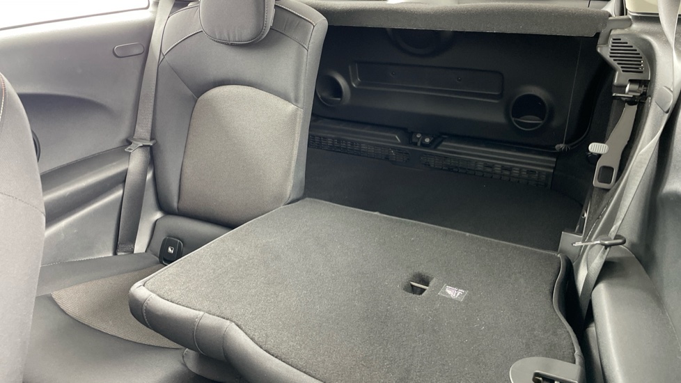 MINI Hatchback 1.5 Cooper Classic 3dr Petrol Hatchback - Image 35