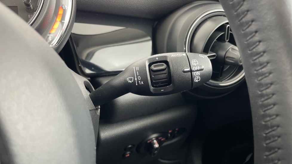 MINI Hatchback 1.5 Cooper Classic 3dr Petrol Hatchback - Image 52