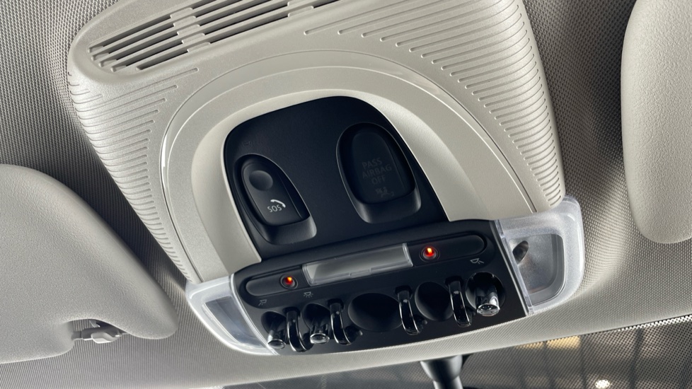 MINI Hatchback 1.5 Cooper Classic 3dr Petrol Hatchback - Image 60