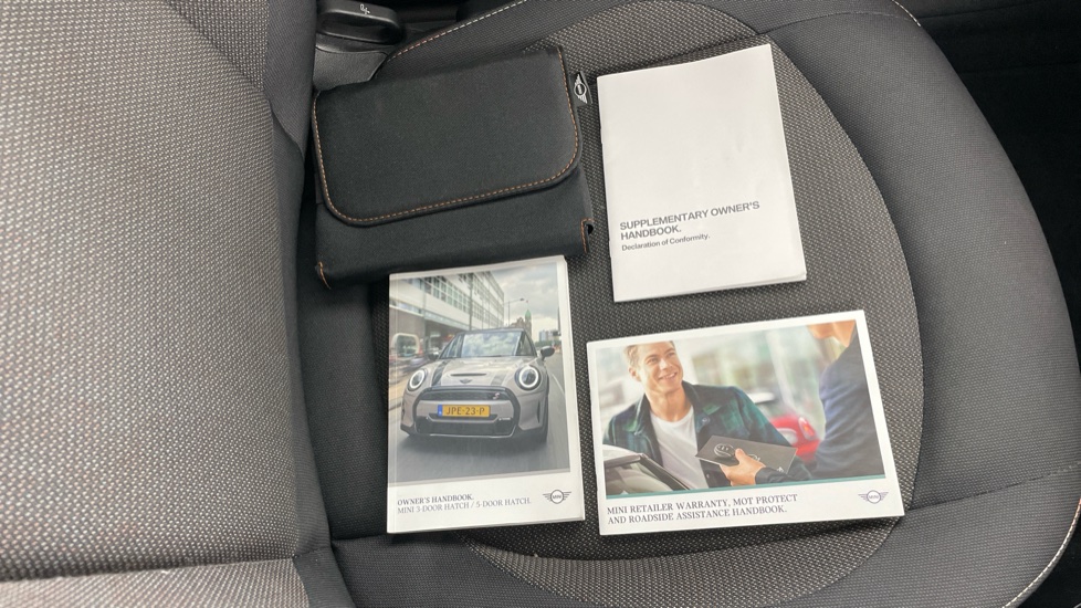 MINI Hatchback 1.5 Cooper Classic 3dr Petrol Hatchback - Image 64