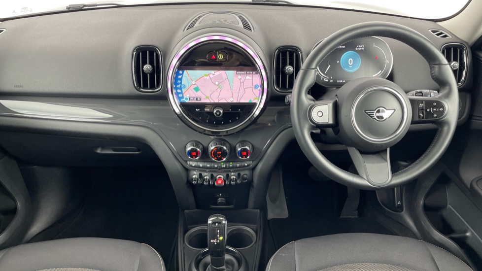 MINI Countryman 1.5 Cooper Classic 5dr Auto [Comfort/Nav+ Pack] Petrol Hatchback - Image 4