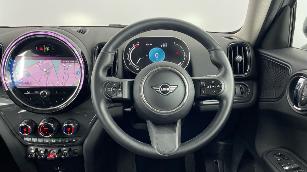 MINI Countryman 1.5 Cooper Classic 5dr Auto [Comfort/Nav+ Pack] Petrol Hatchback - Image 5