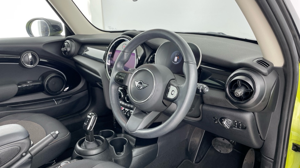 MINI Hatchback 1.5 Cooper Classic 3dr Auto Petrol Hatchback - Image 6
