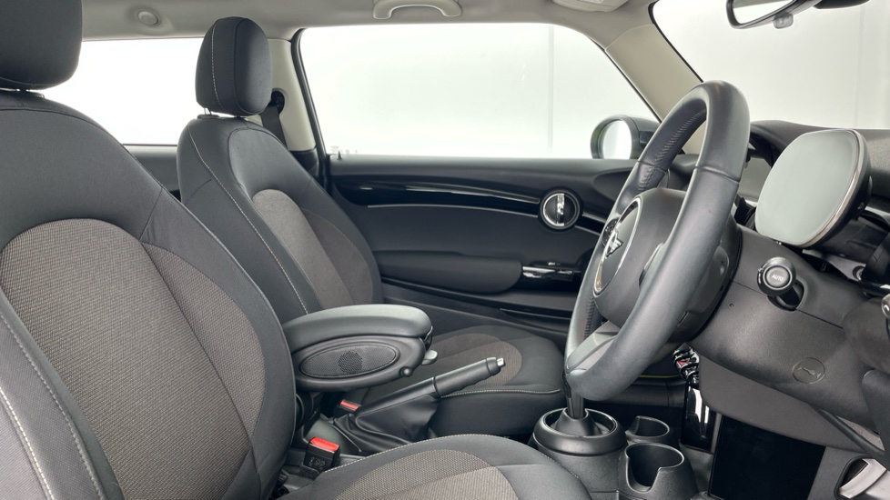 MINI Hatchback 1.5 Cooper Classic 3dr Auto Petrol Hatchback - Image 11