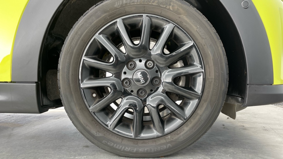 MINI Hatchback 1.5 Cooper Classic 3dr Auto Petrol Hatchback - Image 14