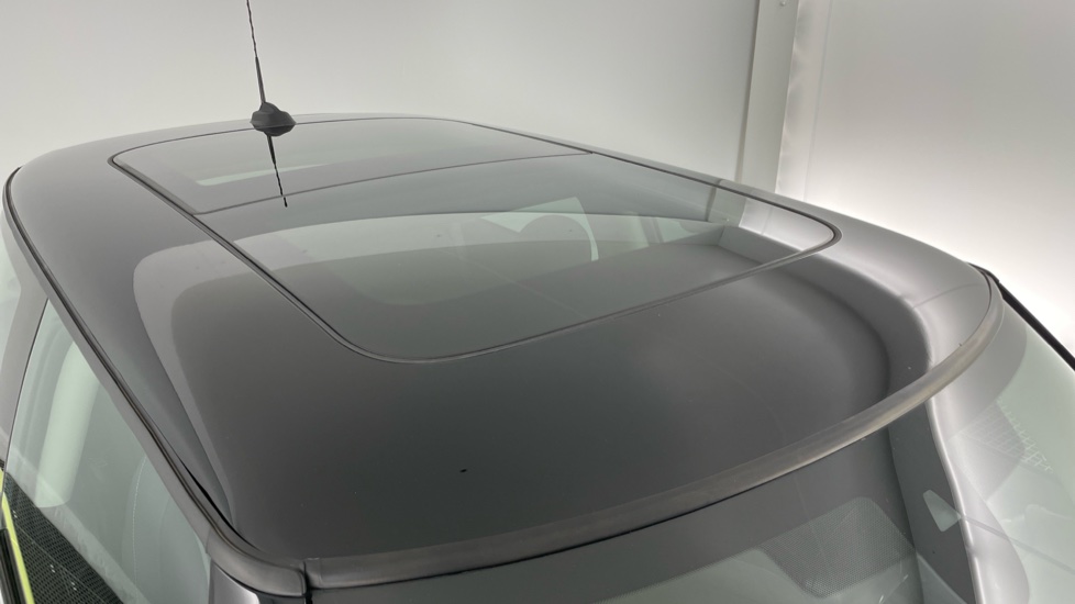MINI Hatchback 1.5 Cooper Classic 3dr Auto Petrol Hatchback - Image 21