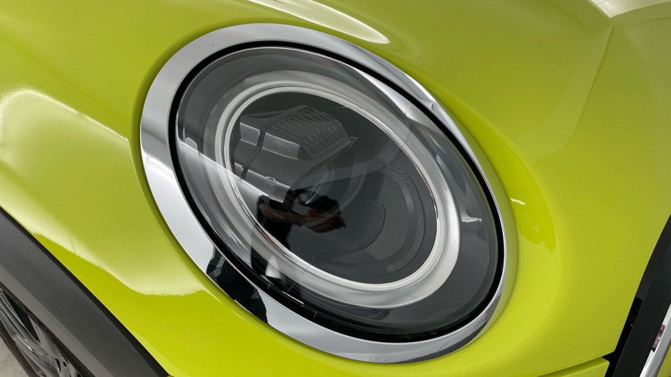 MINI Hatchback 1.5 Cooper Classic 3dr Auto Petrol Hatchback - Image 23