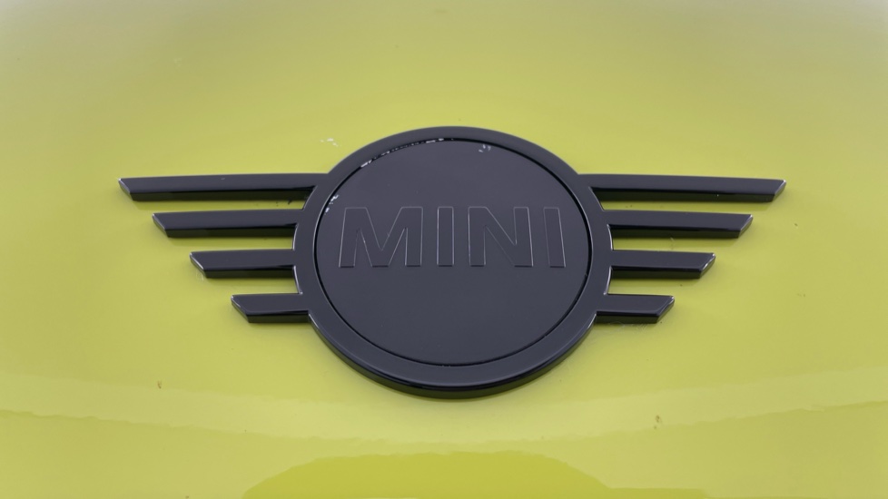 MINI Hatchback 1.5 Cooper Classic 3dr Auto Petrol Hatchback - Image 24