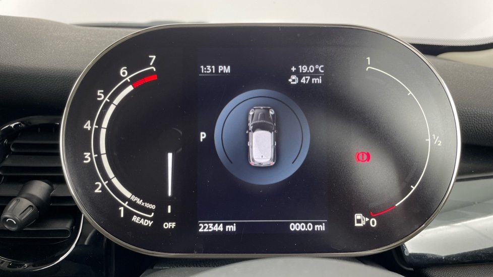 MINI Hatchback 1.5 Cooper Classic 3dr Auto Petrol Hatchback - Image 9