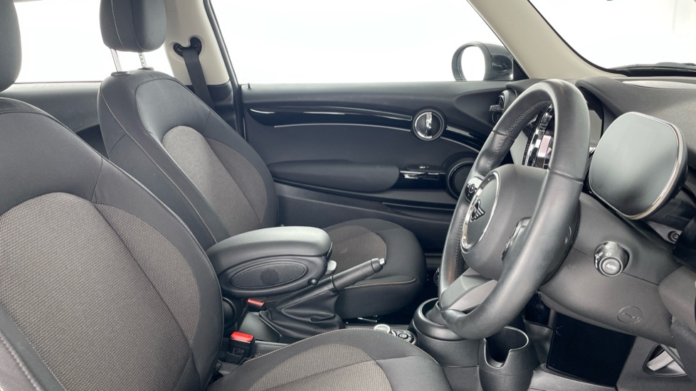 MINI Hatchback 1.5 Cooper Classic 3dr Auto Petrol Hatchback - Image 11