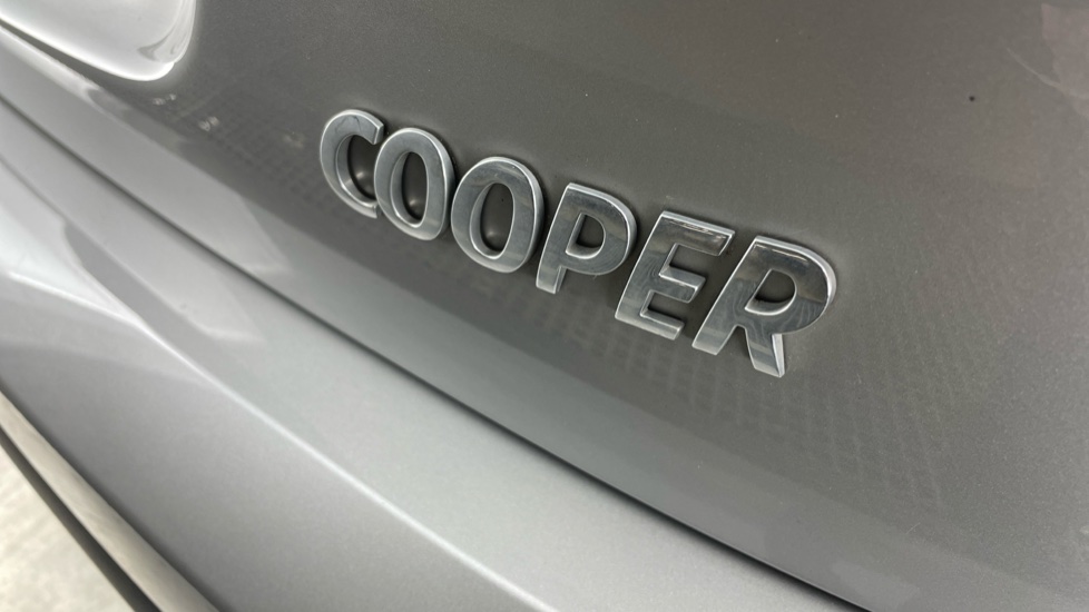 MINI Hatchback 1.5 Cooper Classic 3dr Auto Petrol Hatchback - Image 39