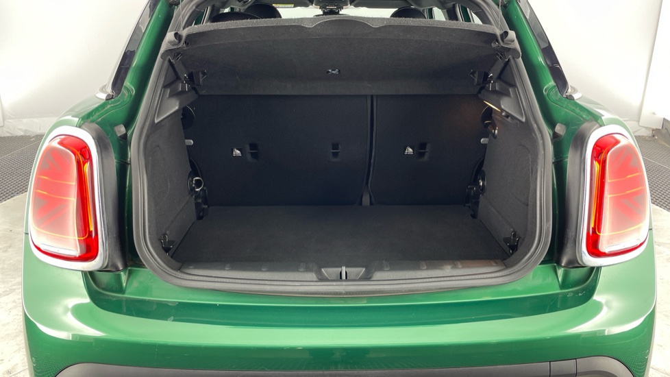 MINI Hatchback 1.5 Cooper Exclusive Premium 3dr Auto Petrol Hatchback - Image 13