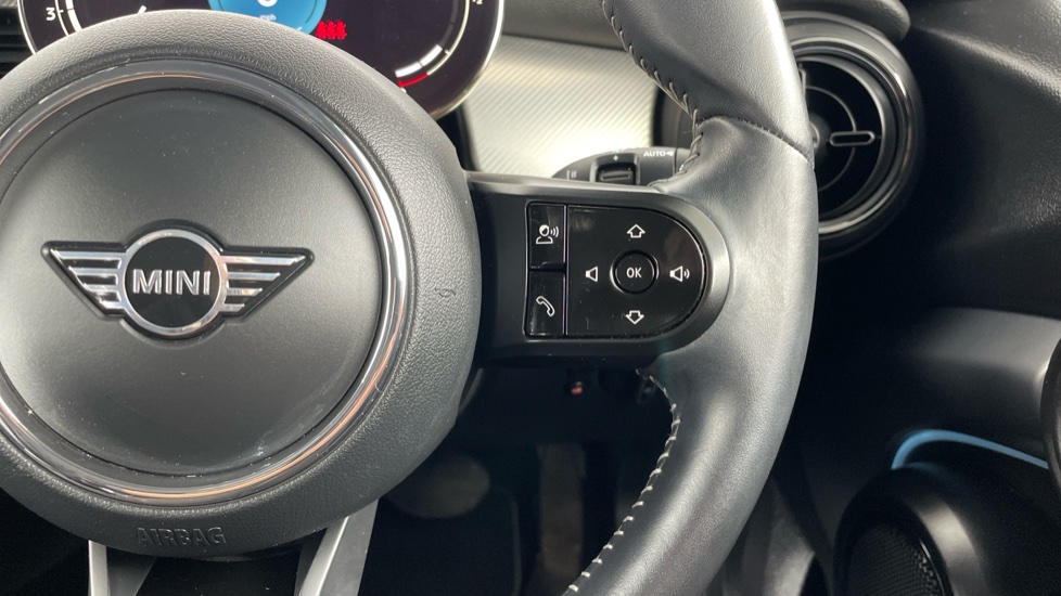MINI Hatchback 1.5 Cooper Exclusive Premium 3dr Auto Petrol Hatchback - Image 18