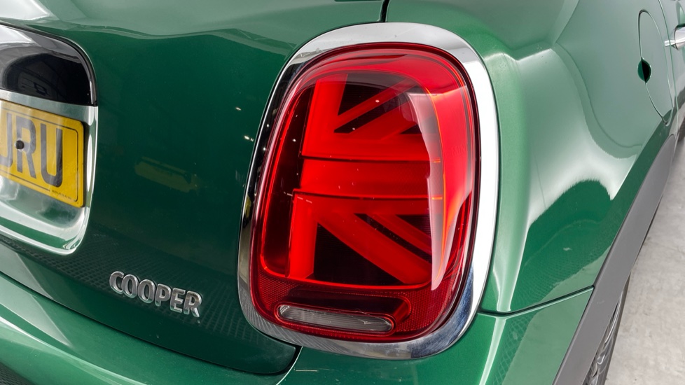 MINI Hatchback 1.5 Cooper Exclusive Premium 3dr Auto Petrol Hatchback - Image 22