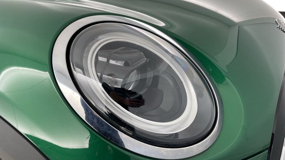 MINI Hatchback 1.5 Cooper Exclusive Premium 3dr Auto Petrol Hatchback - Image 23