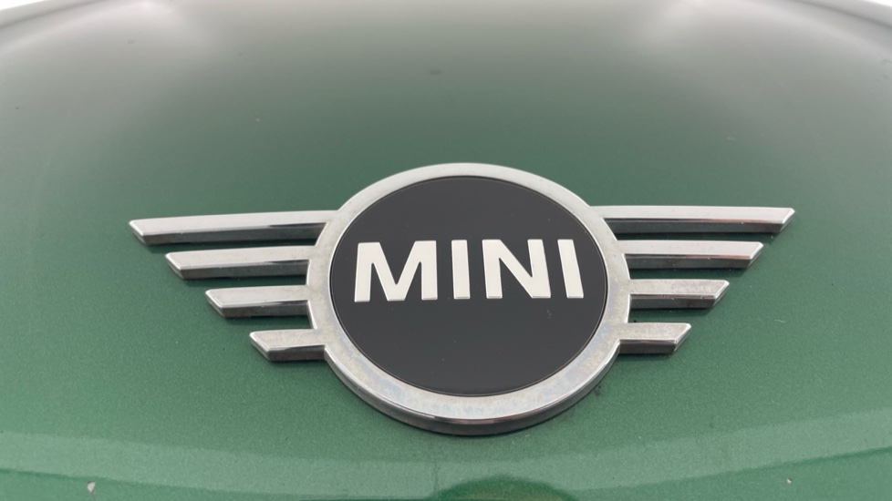 MINI Hatchback 1.5 Cooper Exclusive Premium 3dr Auto Petrol Hatchback - Image 24