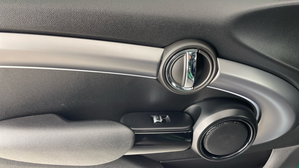 MINI Hatchback 1.5 Cooper Exclusive Premium 3dr Auto Petrol Hatchback - Image 26