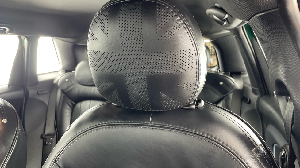 MINI Hatchback 1.5 Cooper Exclusive Premium 3dr Auto Petrol Hatchback - Image 30