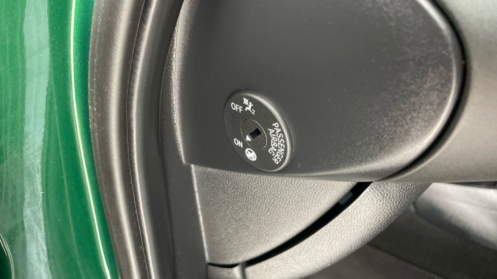 MINI Hatchback 1.5 Cooper Exclusive Premium 3dr Auto Petrol Hatchback - Image 31