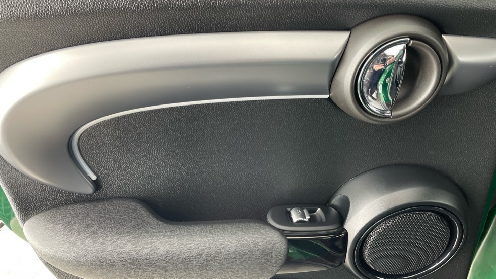 MINI Hatchback 1.5 Cooper Exclusive Premium 3dr Auto Petrol Hatchback - Image 32