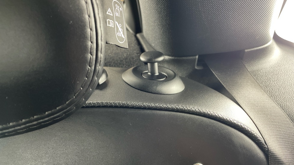 MINI Hatchback 1.5 Cooper Exclusive Premium 3dr Auto Petrol Hatchback - Image 37
