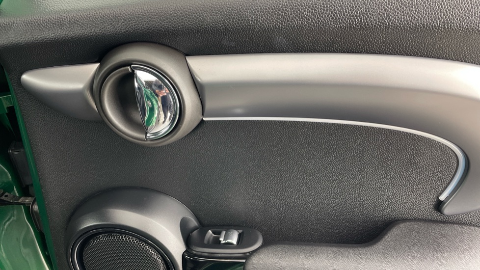 MINI Hatchback 1.5 Cooper Exclusive Premium 3dr Auto Petrol Hatchback - Image 45