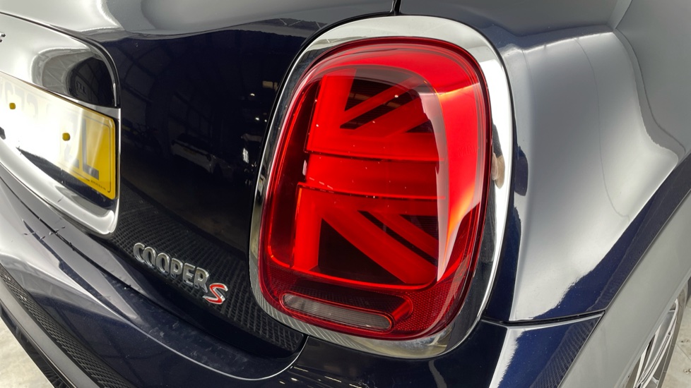 MINI Convertible 2.0 Cooper S Exclusive Premium 2dr Petrol Convertible - Image 22