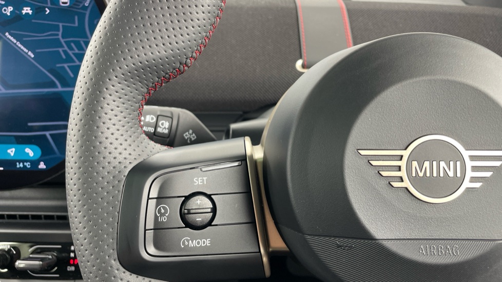 MINI Aceman 160kW SE Sport 54kWh 5dr Auto Electric Hatchback - Image 17