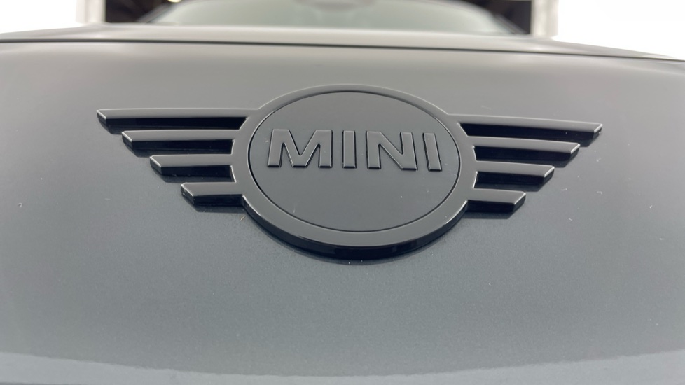 MINI Aceman 160kW SE Sport 54kWh 5dr Auto Electric Hatchback - Image 24