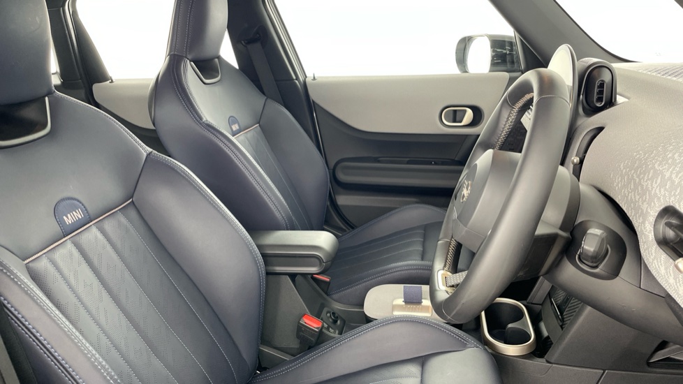 MINI Cooper 2.0 S Exclusive 5dr Auto Petrol Hatchback - Image 11