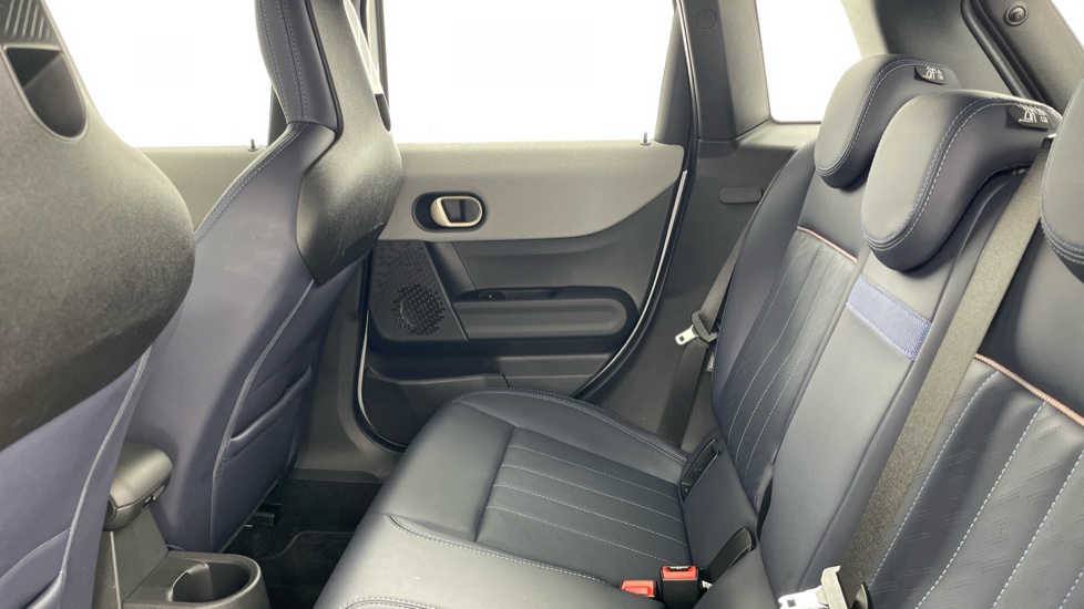 MINI Cooper 2.0 S Exclusive 5dr Auto Petrol Hatchback - Image 12