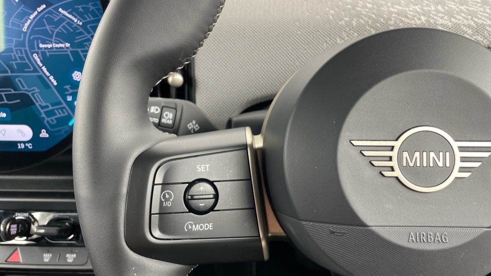 MINI Cooper 2.0 S Exclusive 5dr Auto Petrol Hatchback - Image 17