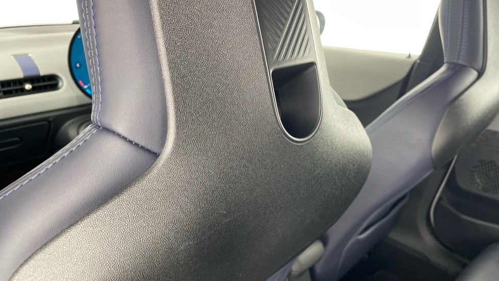 MINI Cooper 2.0 S Exclusive 5dr Auto Petrol Hatchback - Image 32