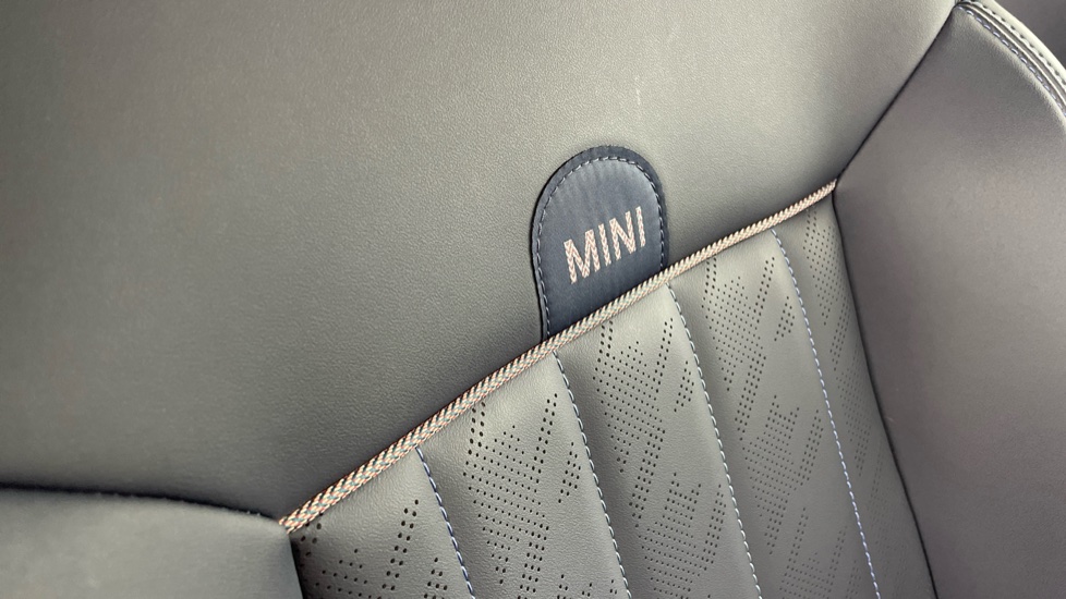 MINI Cooper 2.0 S Exclusive 5dr Auto Petrol Hatchback - Image 51