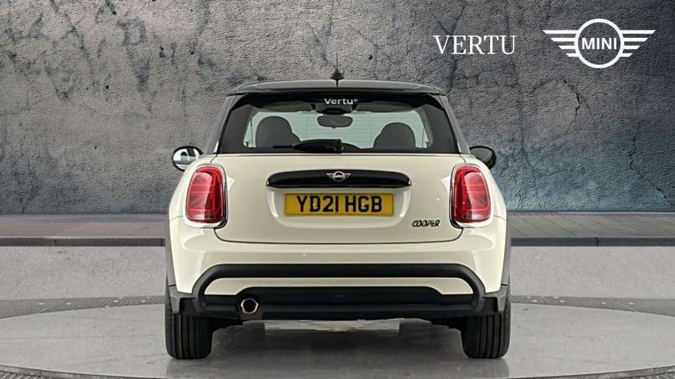MINI Hatchback 1.5 Cooper Classic 3dr Auto [Comfort/Nav Pack] Petrol Hatchback - Image 15
