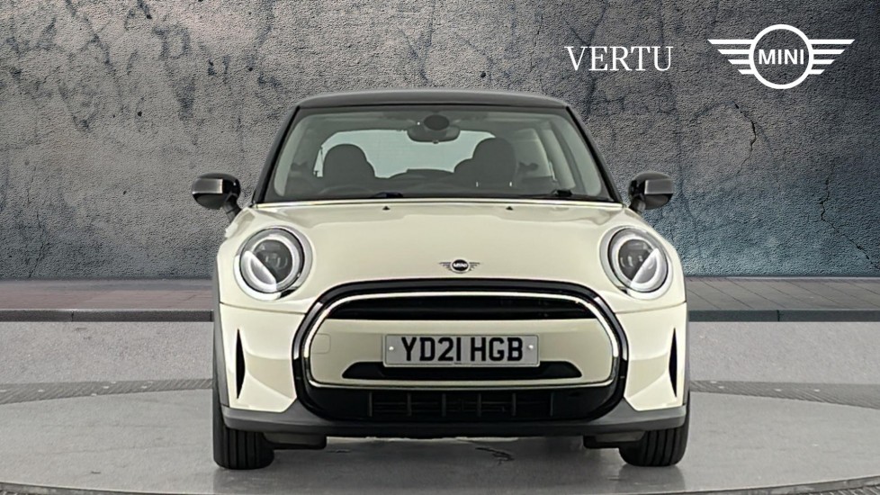MINI Hatchback 1.5 Cooper Classic 3dr Auto [Comfort/Nav Pack] Petrol Hatchback - Image 16